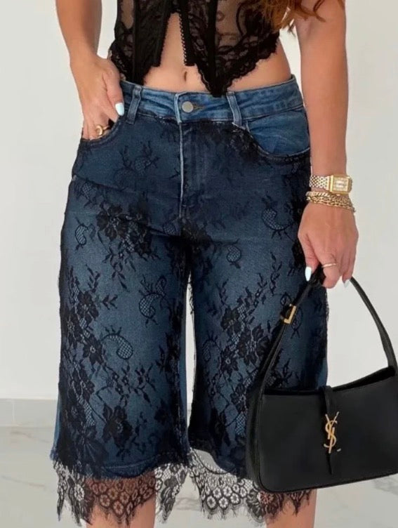 Lace short