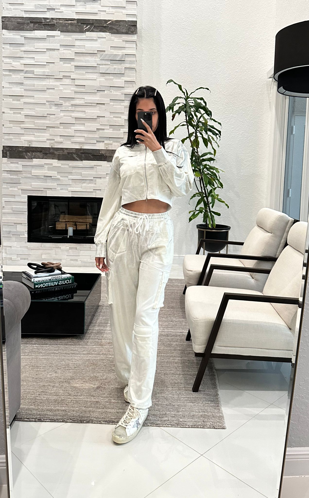 WHITE & SILVER COMFY SET